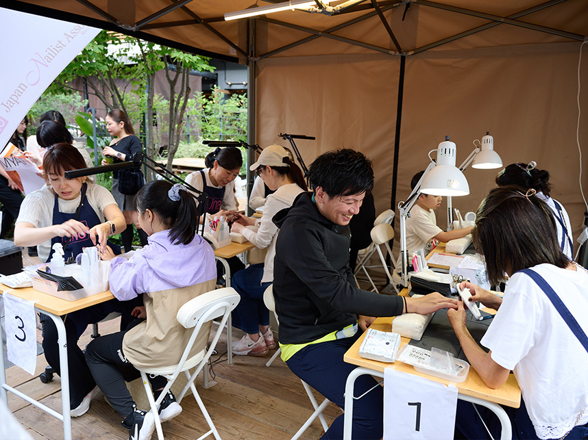 東京・天王洲でネイル体験