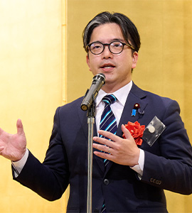金子容三様　内閣府大臣政務官 衆議院議員